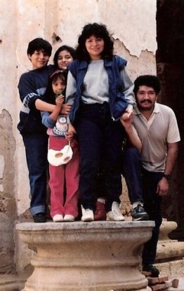 166844_10150381506465596_177568_n