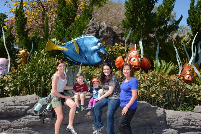 PhotoPass_Visiting_EPCOT_7966324307